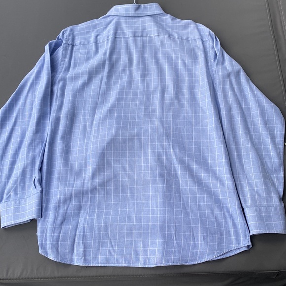 checkered blue BOSS Button down - Picture 3 of 3